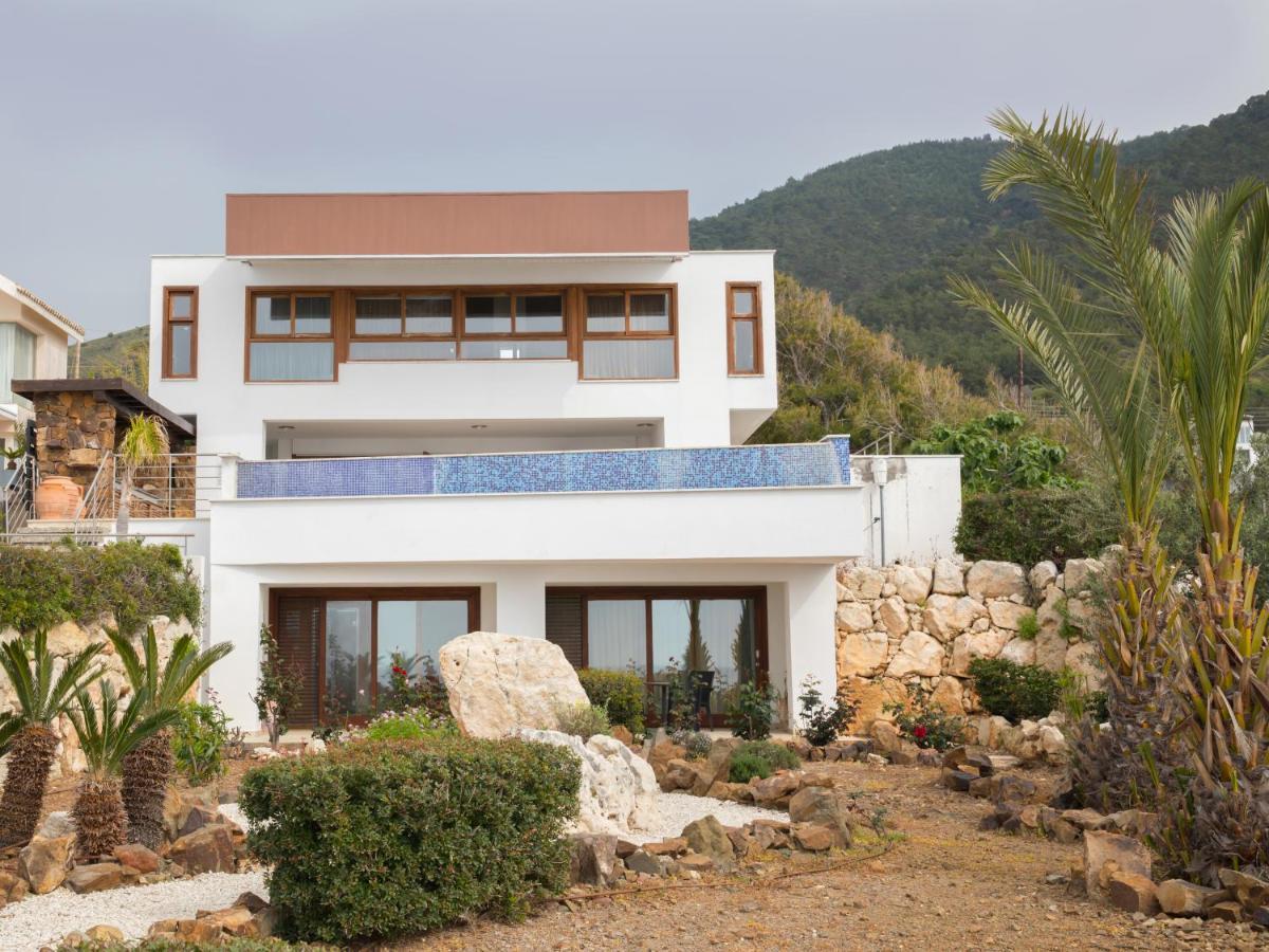 Villa Karavi Pomos Exterior photo